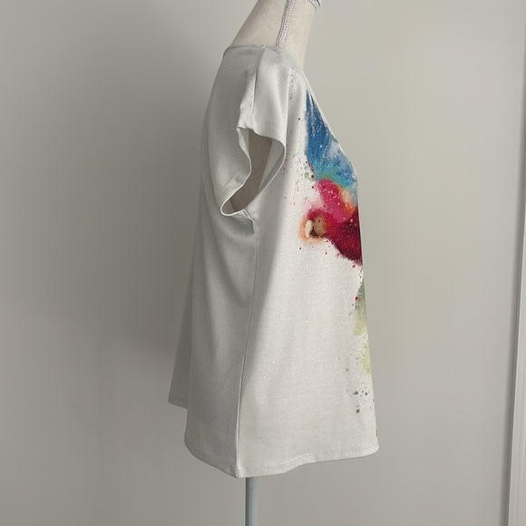 NWT Colorful Parrot Graphic T-Shirt - Picture 3 of 8